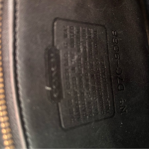 Vintage Coach Belmont Black Leather Bag with gold hardware - Picture 5 of 15